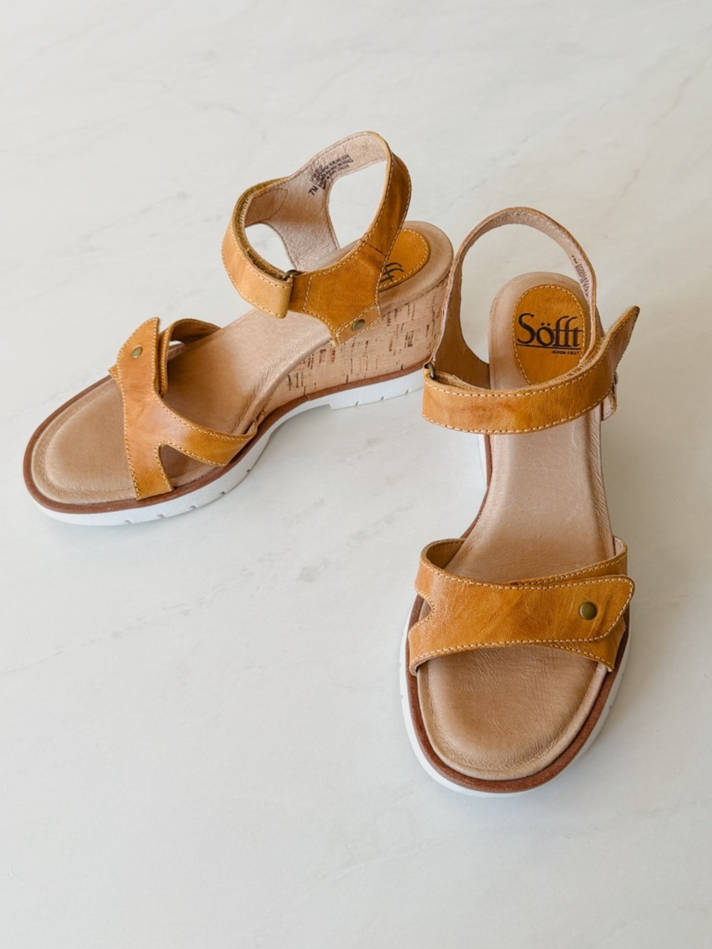 Sofft Leather Wedge Sandals Size 7 Tan Comfort Cork Heel - Picture 3 of 10